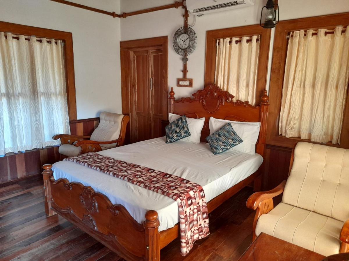 Riverlap Homestay Nīleshwar Exteriör bild