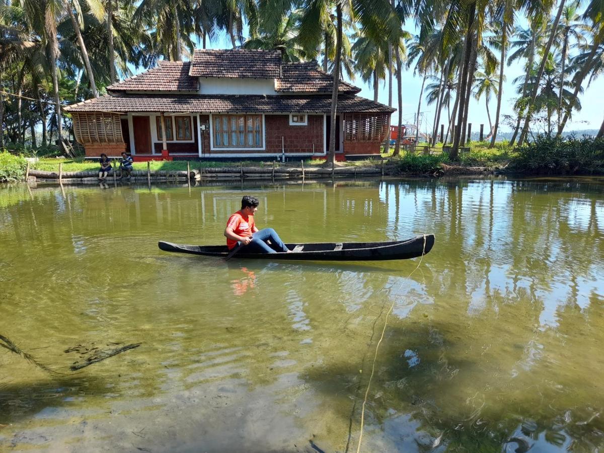 Riverlap Homestay Nīleshwar Exteriör bild